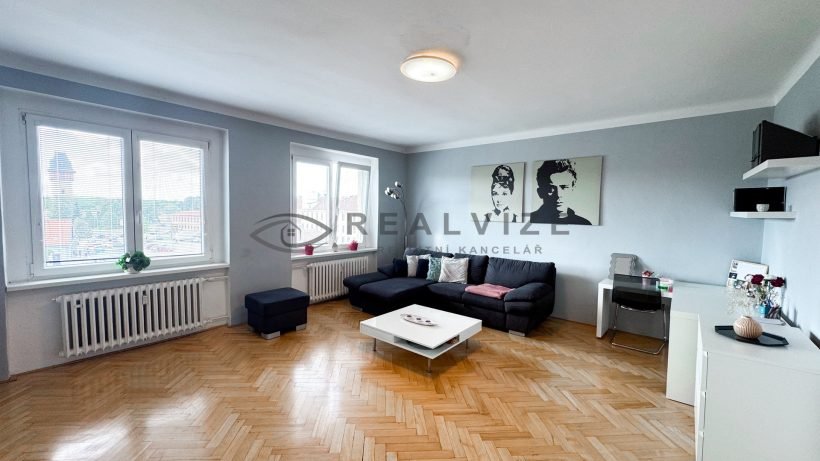 Obyvaci-pokoj-pronajem-Komenskeho