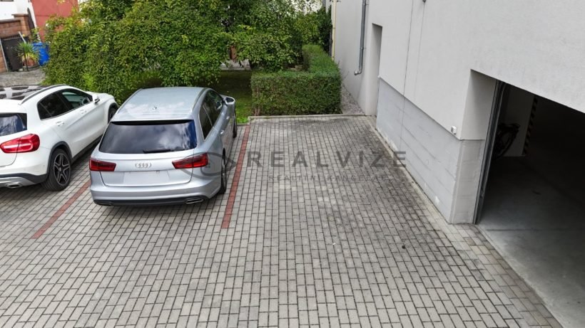 dji_fly_20250917_132950_0022_1758524899154_photo