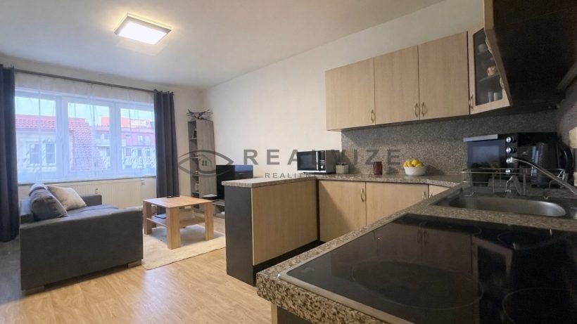 92089FD1-FF18-4634-AD43-4BADDC67A291