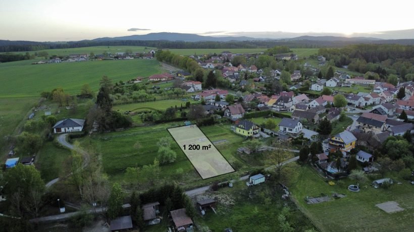 Pozemek-Doudleby-2